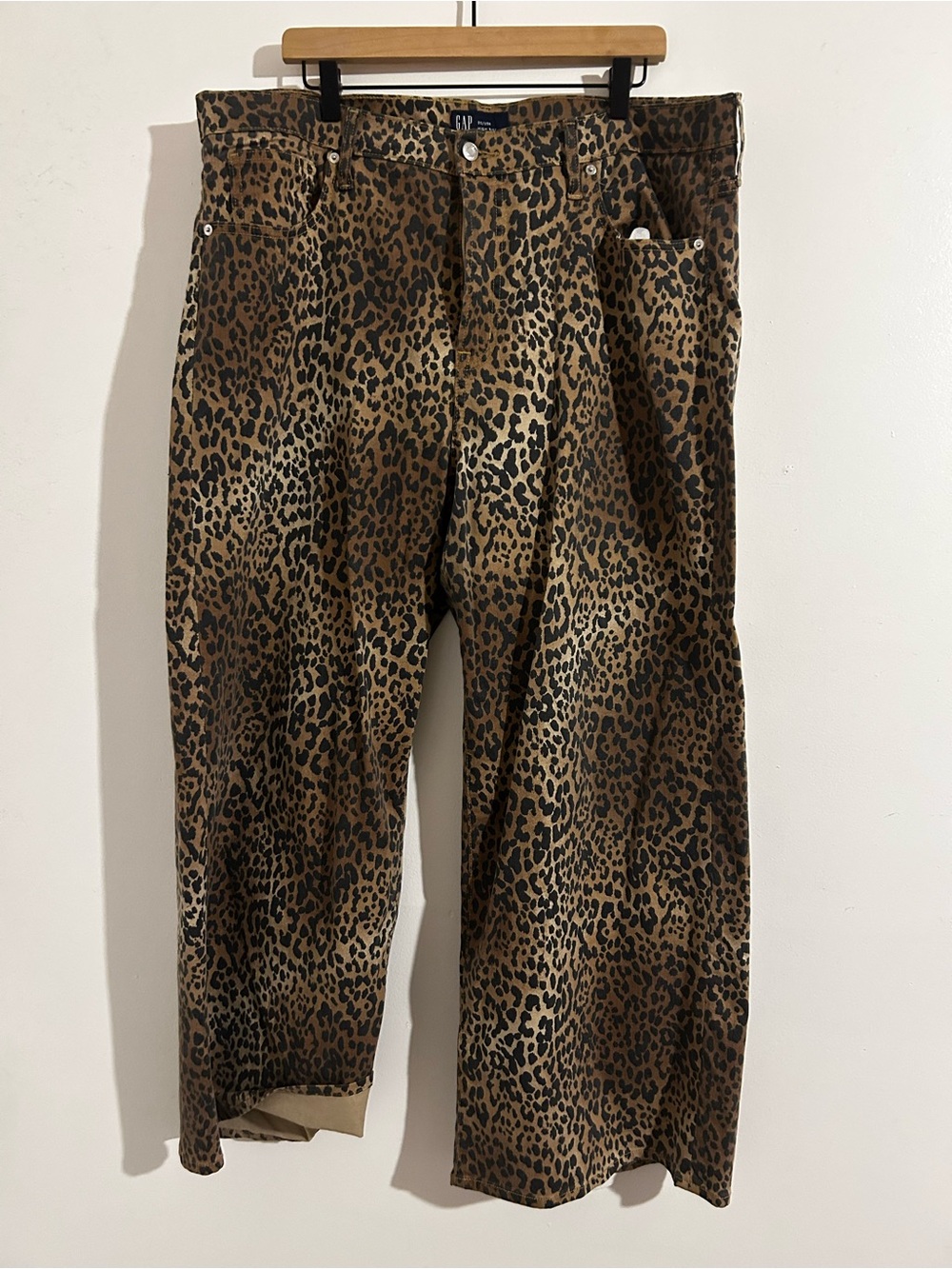 Gap W20 cheetah print high rise wide leg stretch jean